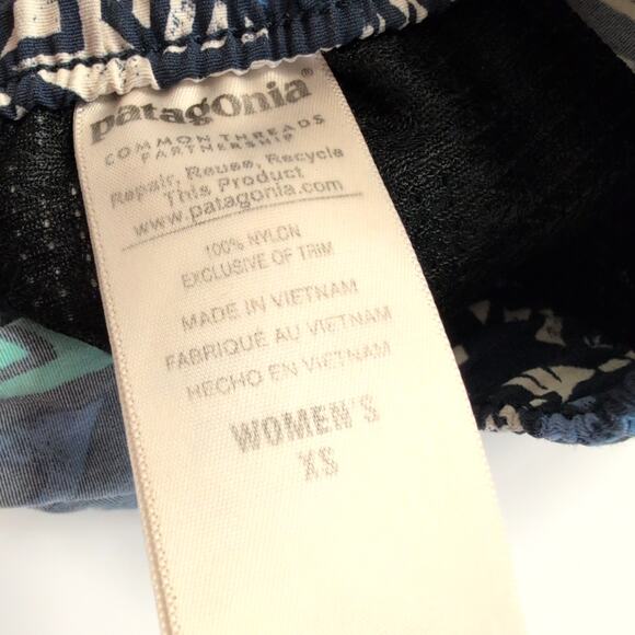 Patagonia Barely Baggies Womens XS Shorts Style 57041 Quill Navy Blue Funky 2.5" - Picture 7 of 9